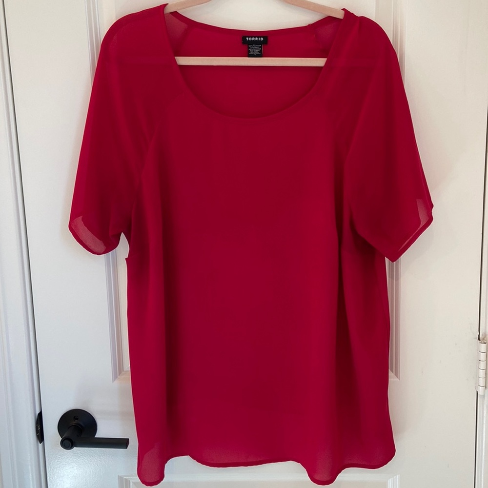 Torrid flowy top